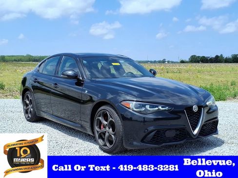 Used 2024 Alfa Romeo Giulia Ti w/ Performance Driving Package AWD/4WD image 1