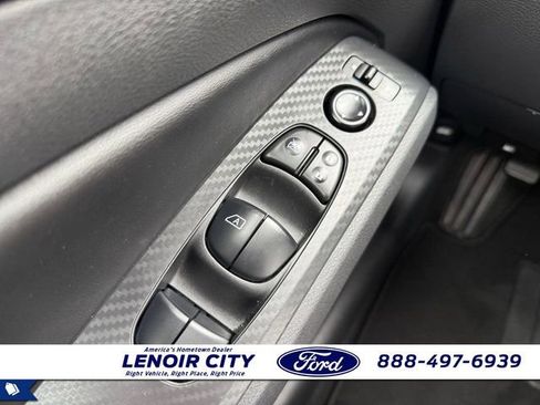 Used 2025 Nissan Altima 2.5 SV FWD image 17