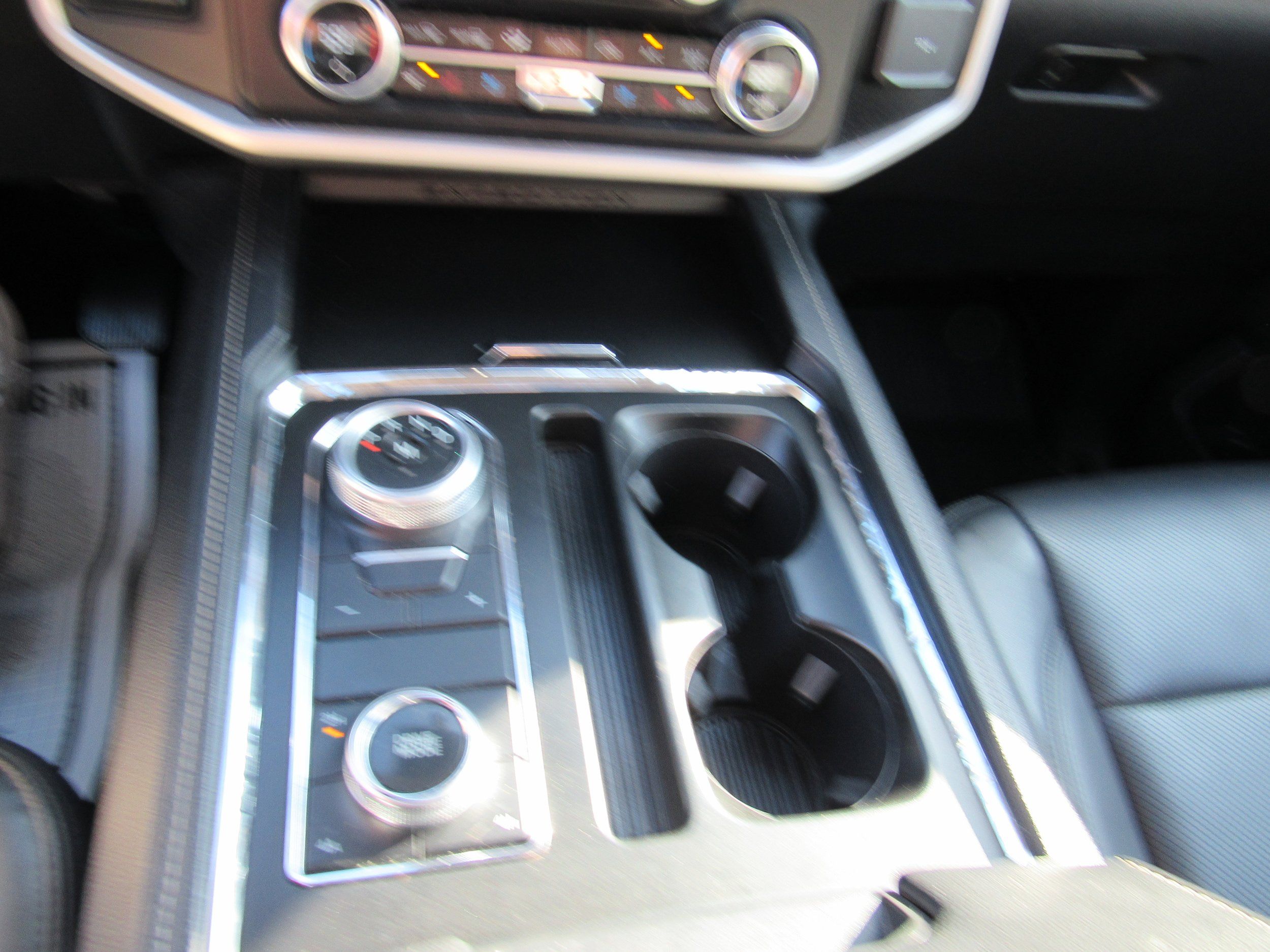 Used 2022 Ford Expedition Max XLT AWD/4WD image 24
