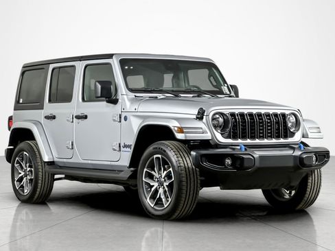 Used 2024 Jeep Wrangler Unlimited w/ Convenience Group image 7