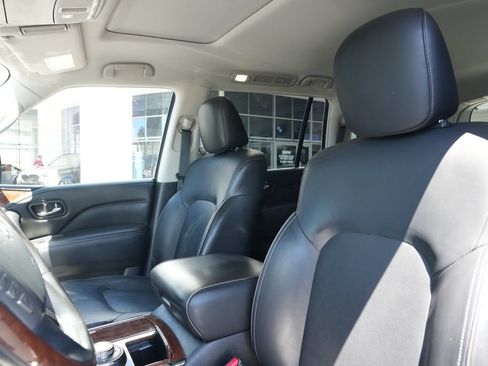 Used 2019 INFINITI QX80 Luxe AWD/4WD image 14