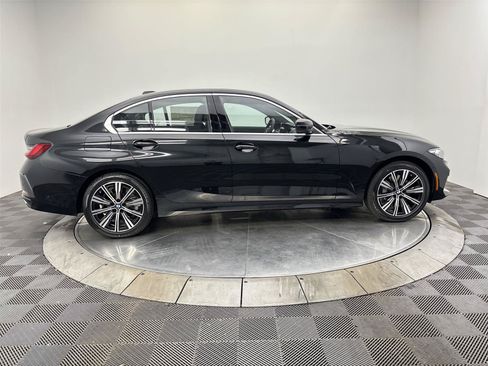 New 2026 BMW 330i xDrive Sedan w/ Convenience Package AWD/4WD image 17
