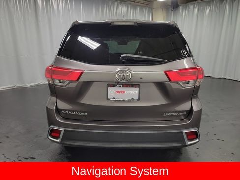Used 2019 Toyota Highlander Limited Platinum AWD/4WD image 7