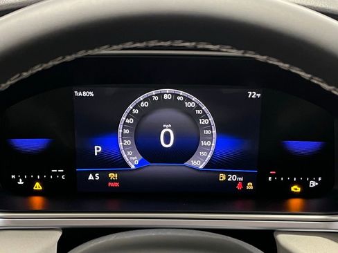 New 2025 Volkswagen Taos SE image 24