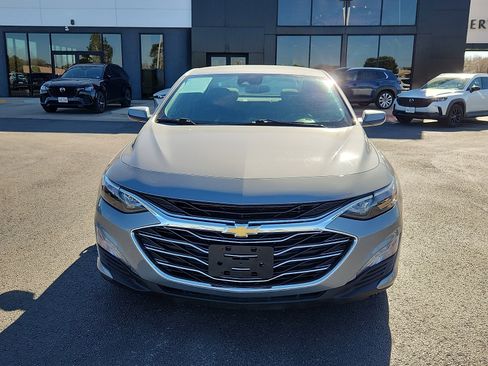 Used 2023 Chevrolet Malibu LT image 2