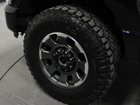 Used 2023 Ford F250 Platinum w/ Tremor Off-Road Package image 10