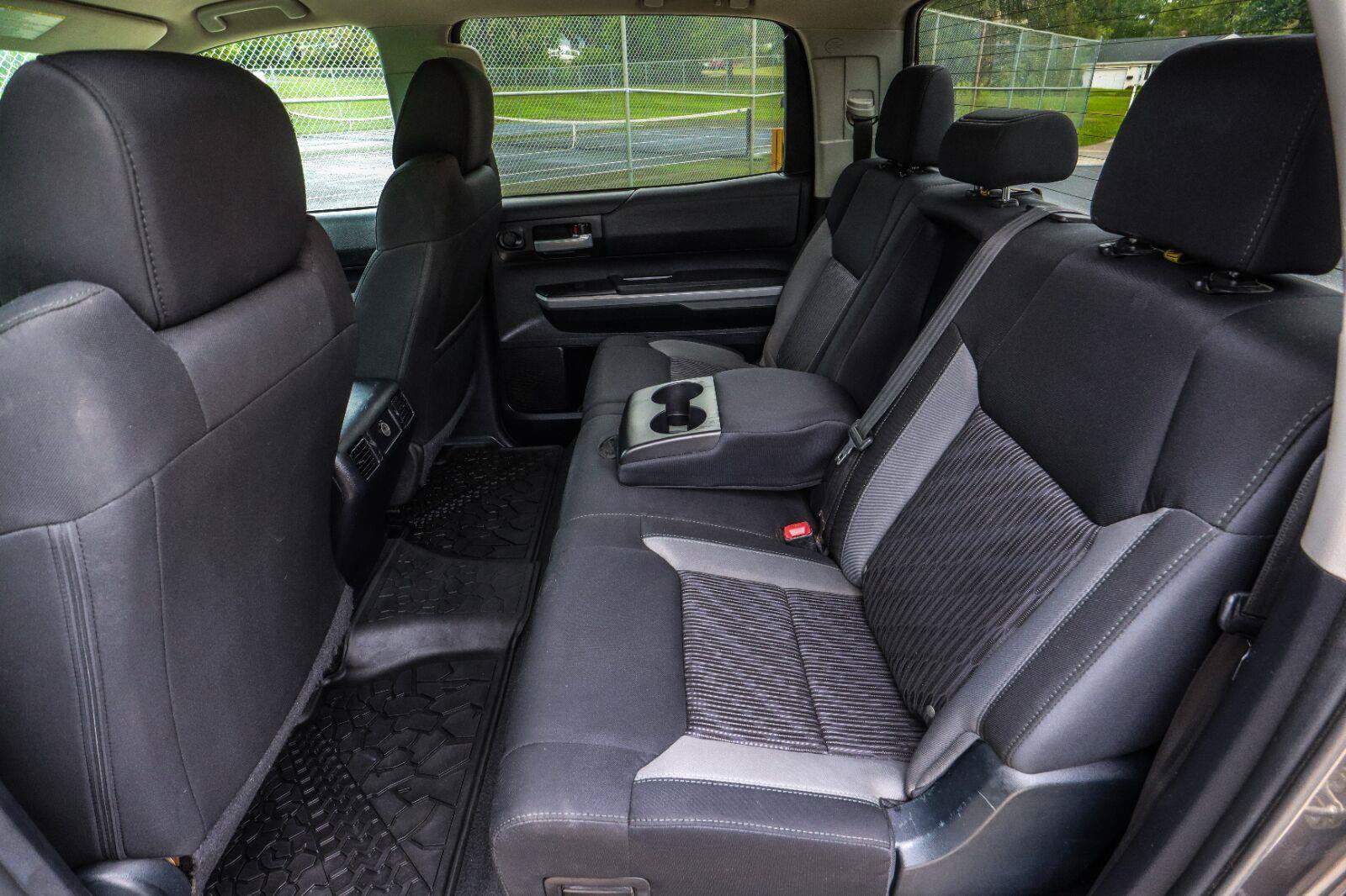 Used 2017 Toyota Tundra SR5 RWD image 34