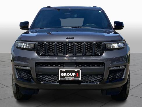 Used 2025 Jeep Grand Cherokee L Limited w/ Luxury Tech Group II image 4