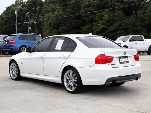 Used 2011 BMW 335i xDrive Sedan AWD/4WD image 5