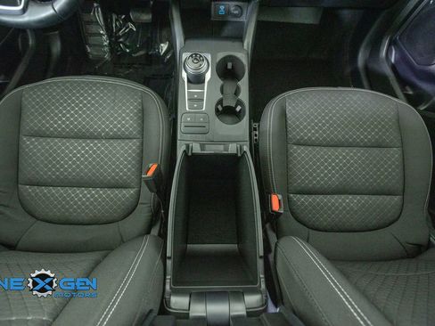 Used 2023 Ford Escape Active AWD/4WD image 32