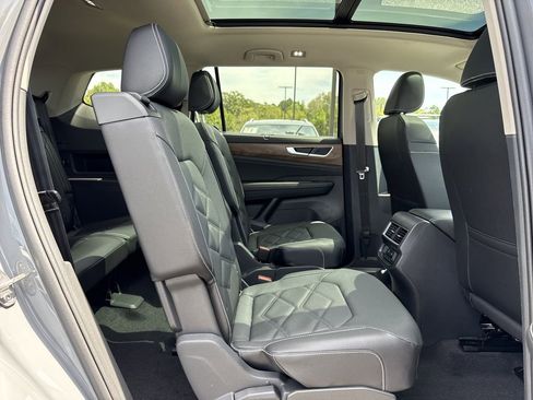 New 2026 Volkswagen Atlas SE image 19