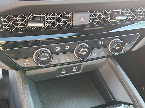 Used 2023 Honda Accord Sport image 15
