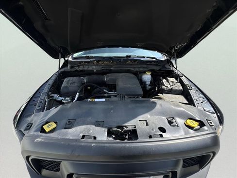 Used 2019 RAM 1500 Classic Warlock w/ Luxury Group image 16