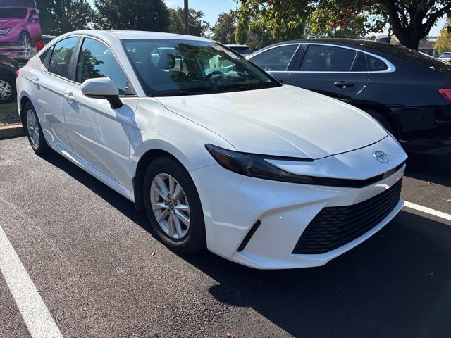 Used 2025 Toyota Camry LE FWD image 13