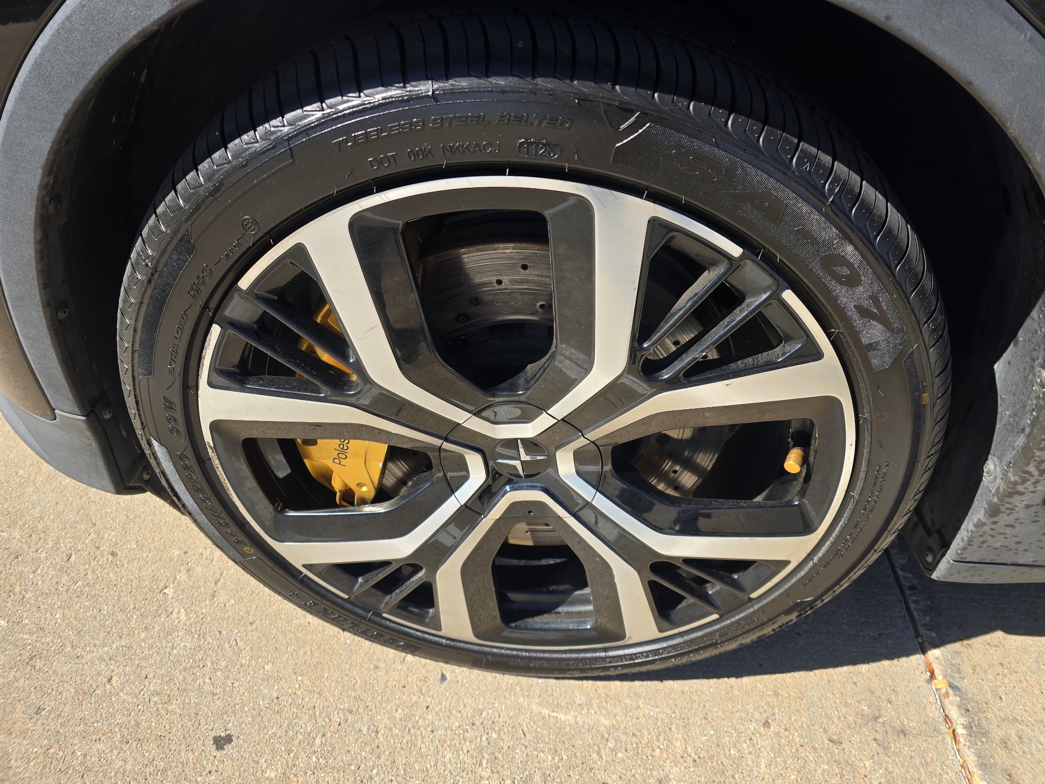 Used 2023 Polestar Polestar 2 w/ Pilot Pack AWD/4WD image 9