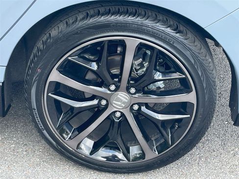 Used 2021 Honda Civic Sport image 11
