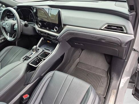 Certified 2025 Lexus TX 500h AWD w/ Technology Package image 22