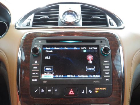 Used 2017 Buick Enclave Premium w/ Enclave Sport Touring Edition FWD image 22