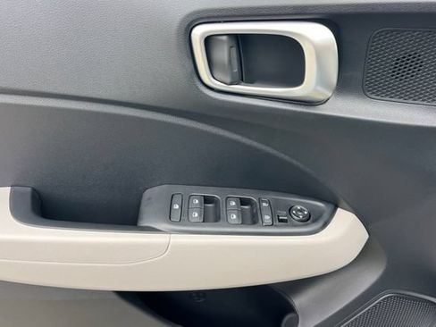 New 2026 Hyundai Venue SEL FWD image 10