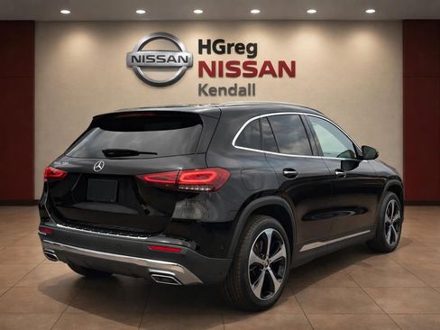 Used 2025 Mercedes-Benz GLA 250 image 4