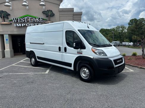 Used 2022 RAM ProMaster 2500 FWD image 3