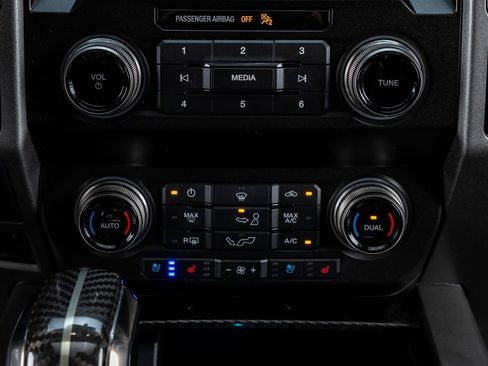 Used 2020 Ford F150 Raptor w/ Equipment Group 802A Luxury AWD/4WD image 28