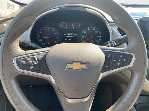 Used 2022 Chevrolet Malibu LS image 12