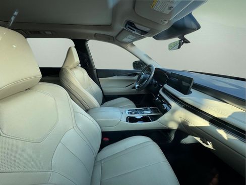 Used 2024 INFINITI QX60 Luxe w/ Cargo Package FWD image 16