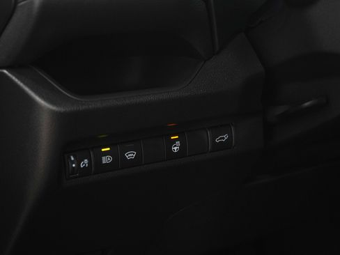Used 2025 Toyota RAV4 SE w/ Weather & Moonroof Package AWD/4WD image 27