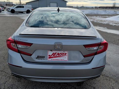 Used 2021 Honda Accord Sport image 7