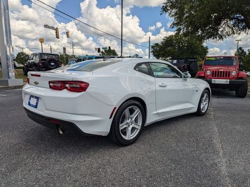 Used 2023 Chevrolet Camaro LT RWD image 4