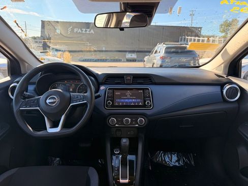 Used 2023 Nissan Versa SV FWD image 18