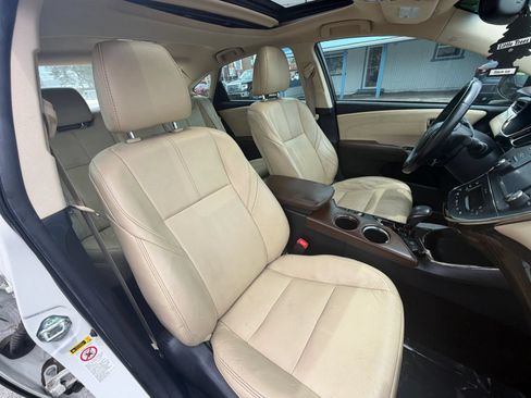 Used 2014 Toyota Avalon XLE Premium FWD image 19