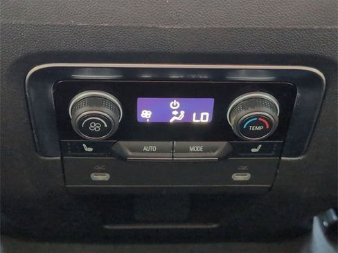 Used 2024 Chevrolet Suburban RST w/ Luxury Package image 20