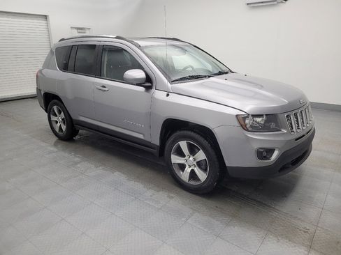 Used 2017 Jeep Compass High Altitude AWD/4WD image 11