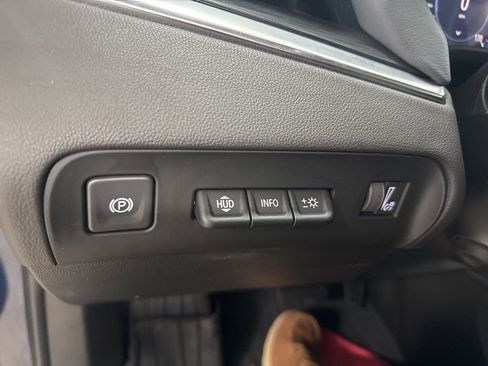 Used 2022 Buick Enclave Premium w/ Experience Buick Package image 15