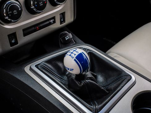 Used 2011 Dodge Challenger SRT8 image 33