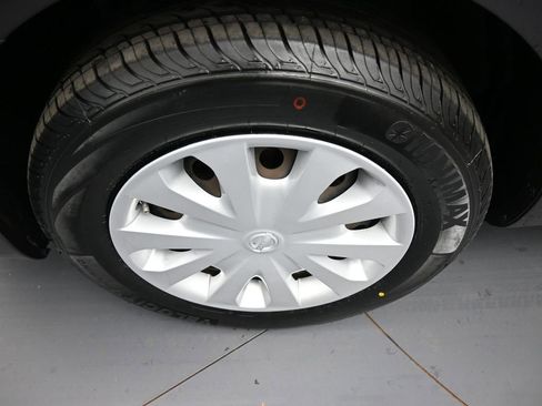 Used 2015 Nissan Versa S Plus image 14