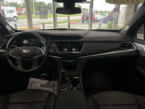 Used 2024 Cadillac XT5 Sportv w/ LPO, Floor Liner Package AWD/4WD image 40