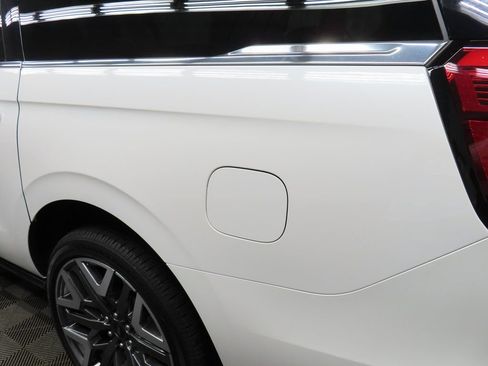 Used 2025 Ford Expedition Max Platinum w/ Platinum Ultimate Package image 50