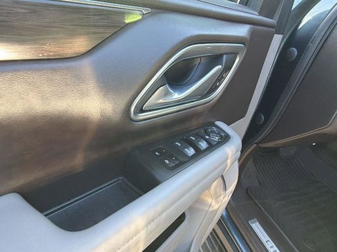 Used 2021 Chevrolet Tahoe LT RWD image 12