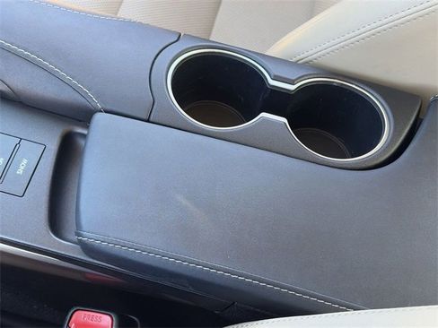 Used 2017 Lexus IS 200t 200t image 30