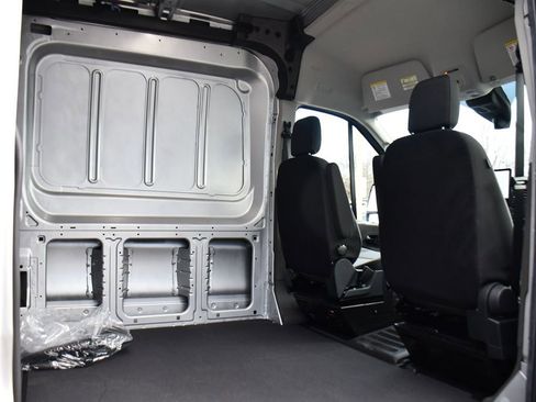 New 2026 Ford Transit 250 148 Medium Roof RWD image 19
