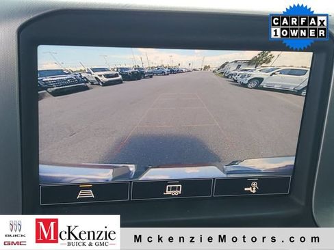 Used 2022 GMC Sierra 1500 SLT w/ SLT Premium Plus Package AWD/4WD image 17