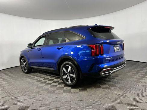 Used 2023 Kia Sorento EX w/ Panoramic Sunroof Package image 5