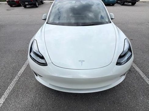 Used 2022 Tesla Model 3 Long Range AWD/4WD image 3