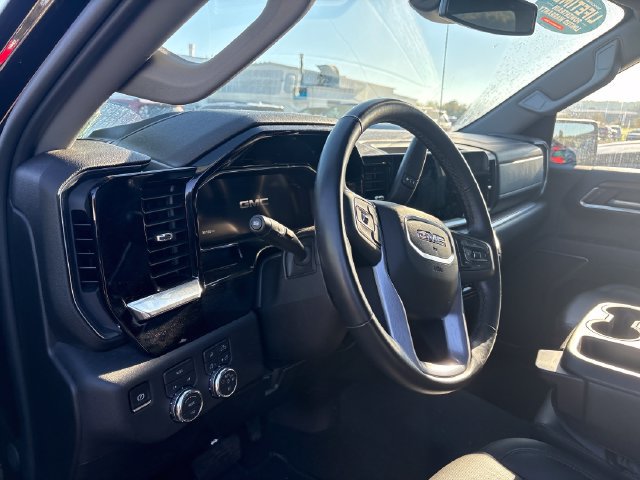 Used 2026 GMC Sierra 1500 SLT AWD/4WD image 8
