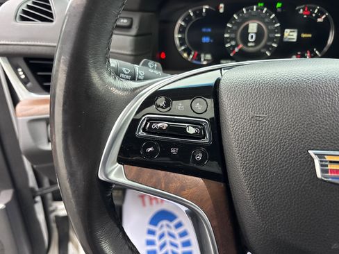 Used 2018 Cadillac Escalade Luxury image 17
