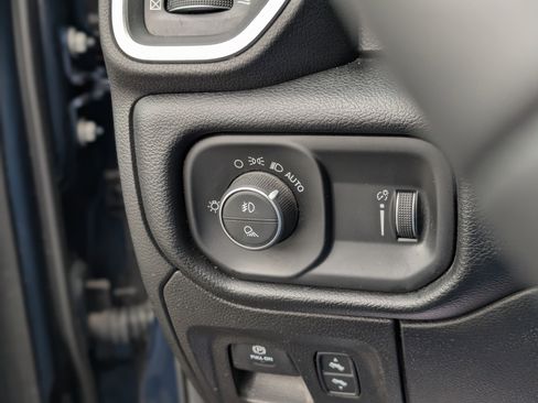 Used 2020 RAM 1500 Big Horn image 27