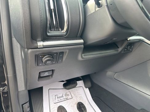 New 2025 Ford Expedition Platinum w/ Stealth Performance Package image 37